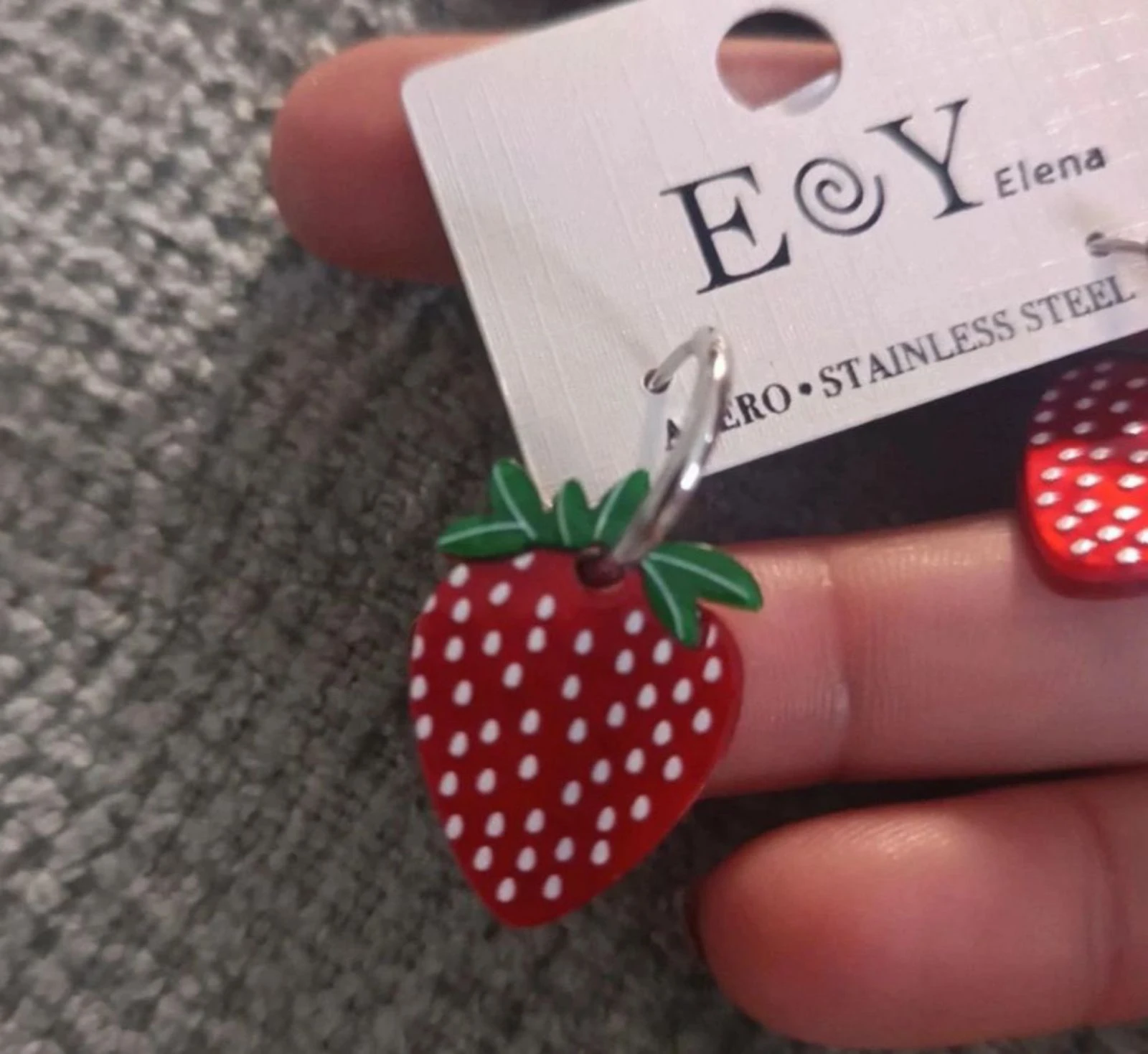 Strawberry-shaped earrings 🍓 – photo 5